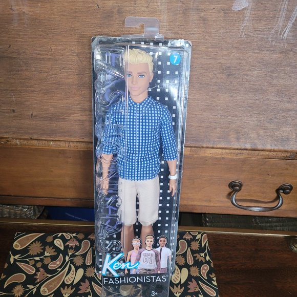 Barbie 2016, Ken #7 Fashionista Figure - Picture 3 of 17